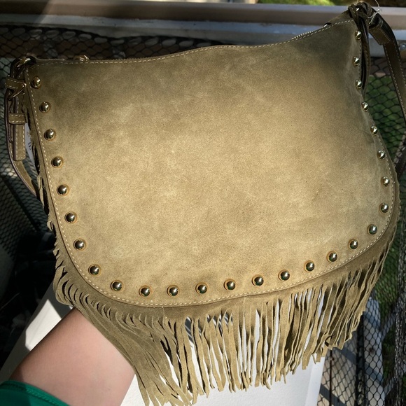 Michael Kors Dakota Olive Green Suede Leather Saddle Bag Long Fringe Gold Studs - Picture 13 of 17